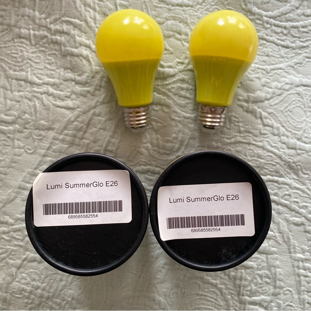 BluBlox Lumi LED Day Time Yellow Bulb Flicker Free SummerGlo BonCharge Lightbulb